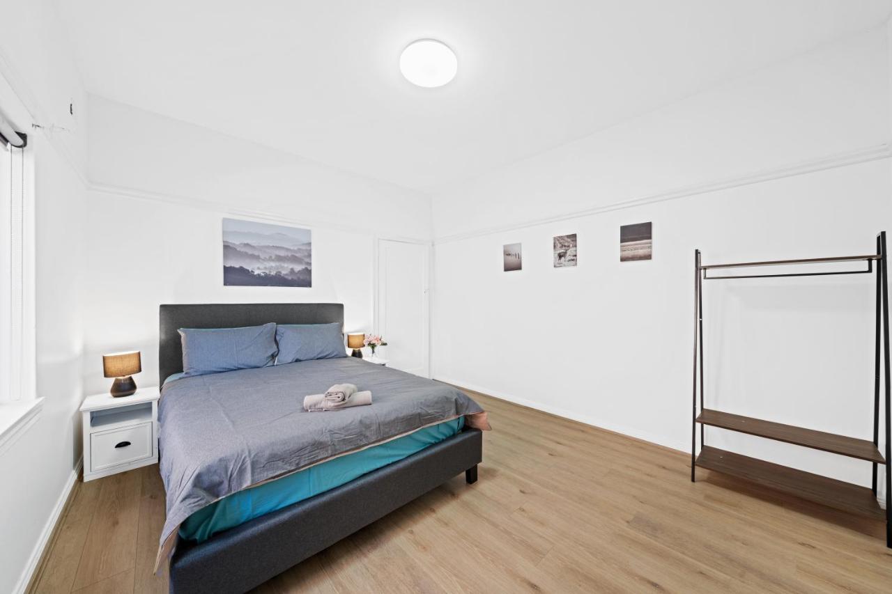 Burwood New 2 Bedroom 2 Bath Apt Free Parking Sydney Exteriör bild